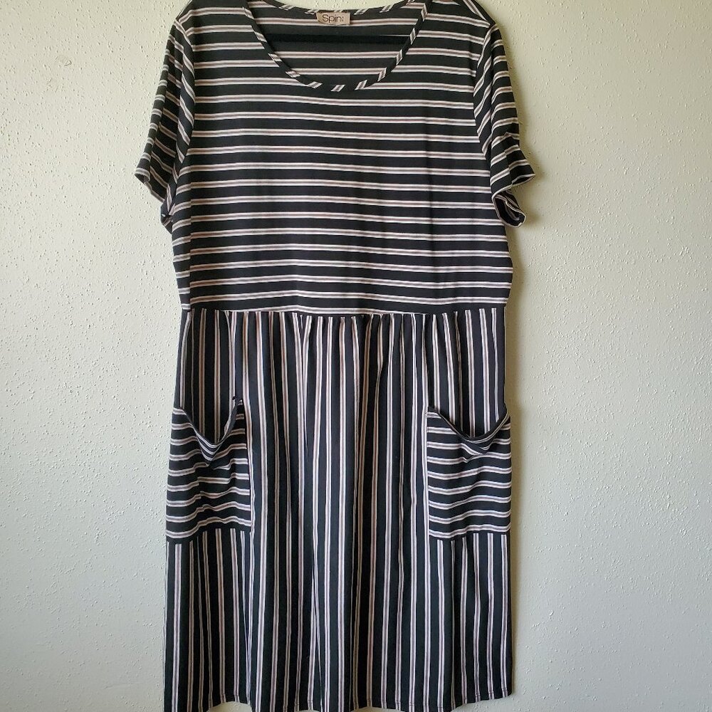 2X Spin U.S.A. Striped Dress with Exterior Pockets Black White Tan